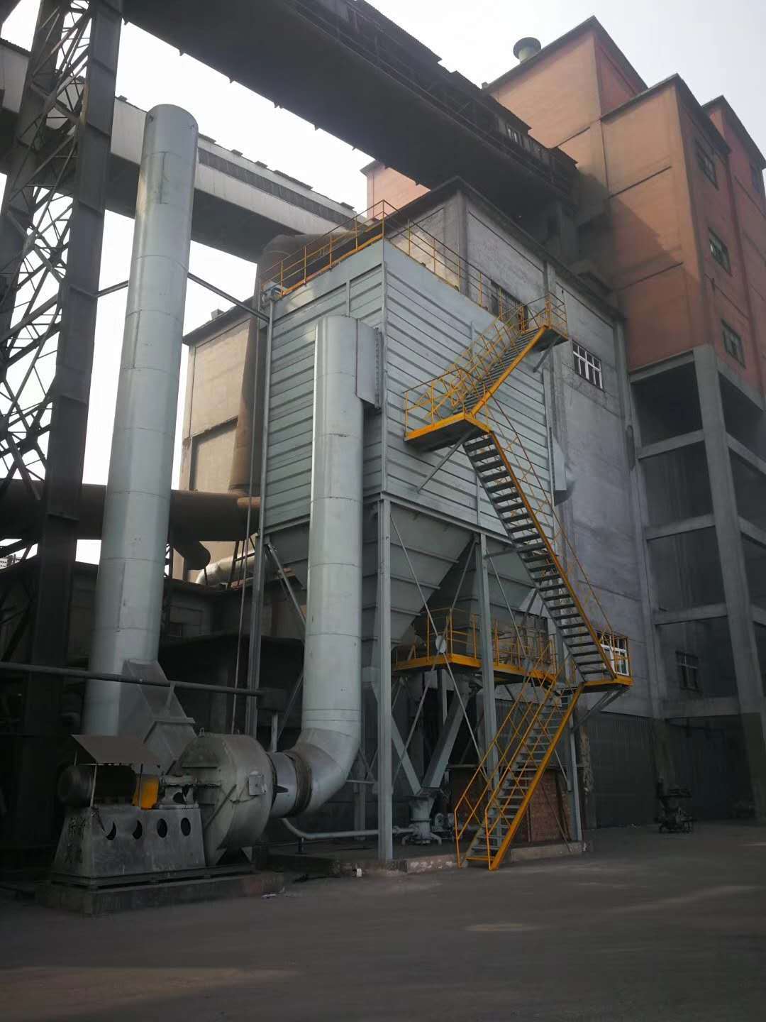 洗煤車間布袋除塵器 守護清潔生產的關鍵設備